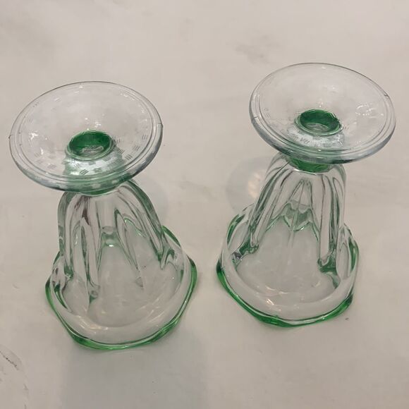 Ice Cream Sundae Green Tinted Glasses Cups Set Of 2 Included Textured Base Used - Picture 3 of 4
